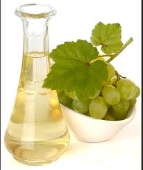 Aceite y fruta con uva: salud y belleza en la mesa